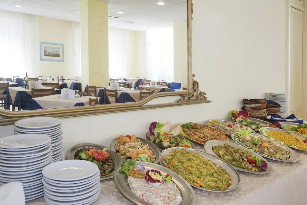 Hotel Quisisana Ріміні Екстер'єр фото