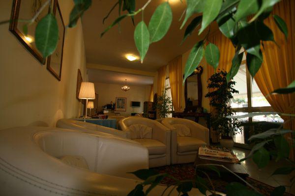 Hotel Quisisana Ріміні Екстер'єр фото